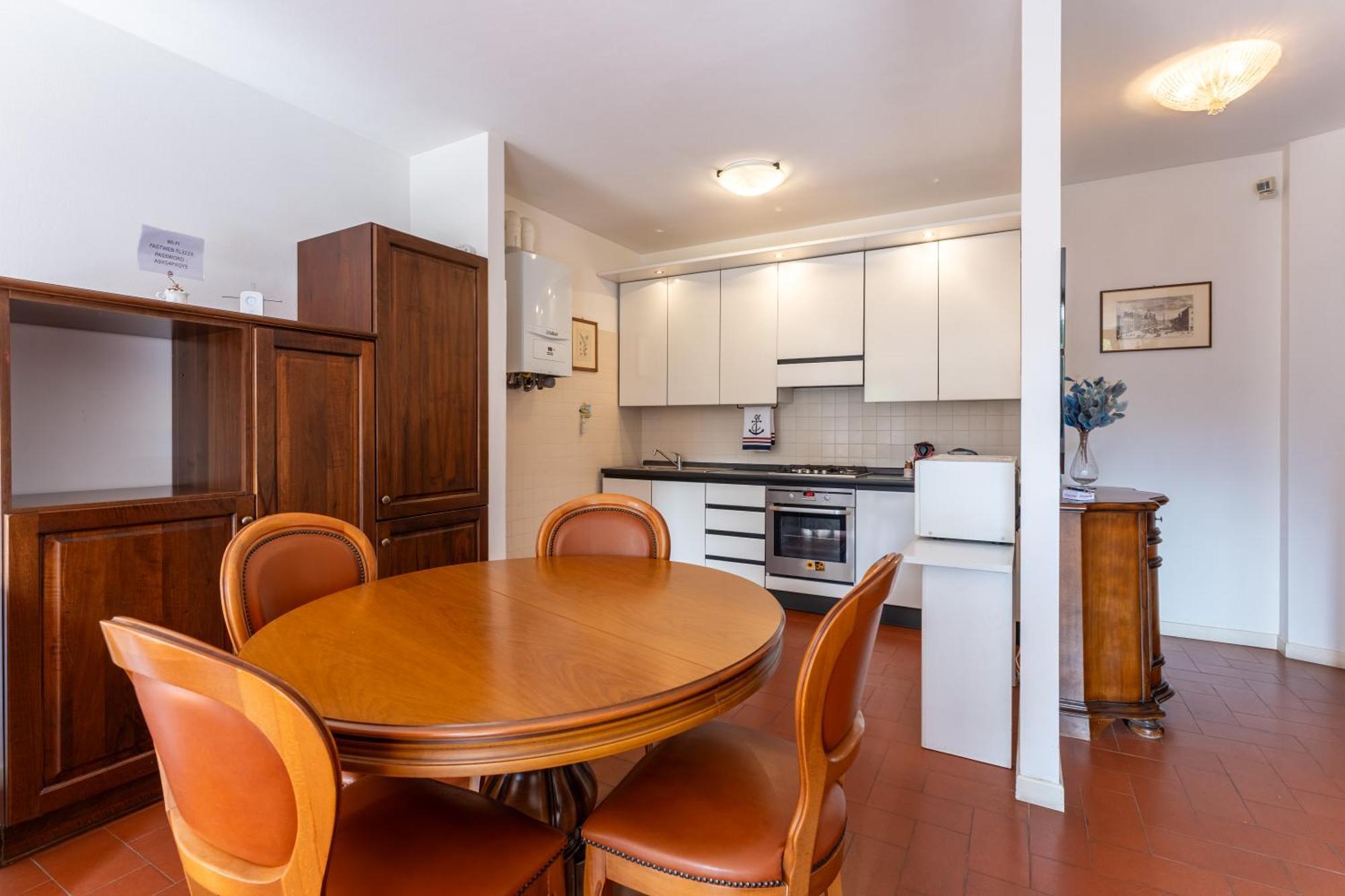 Casa Preziosa - Salo Apartment Luaran gambar